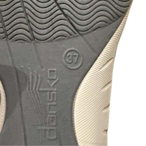 NWOB - Dansko Henriette Comfort Sneakers - Size 6.5 - Picture 7 of 7